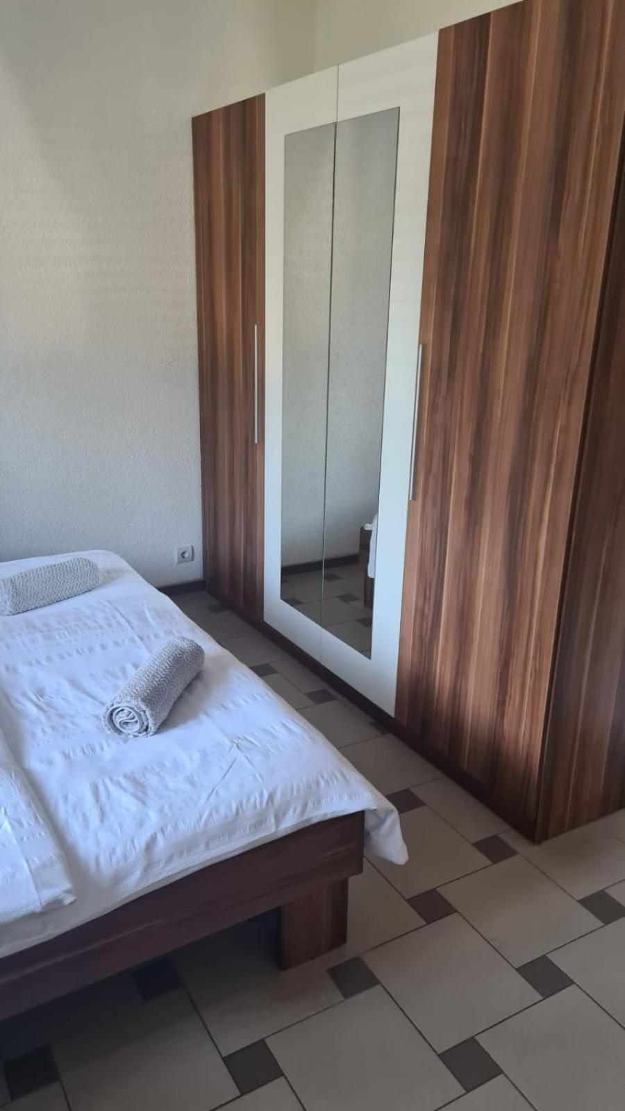 Apartment Afrika Макарська Екстер'єр фото