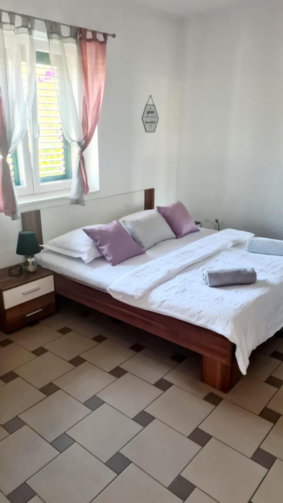 Apartment Afrika Макарська Екстер'єр фото